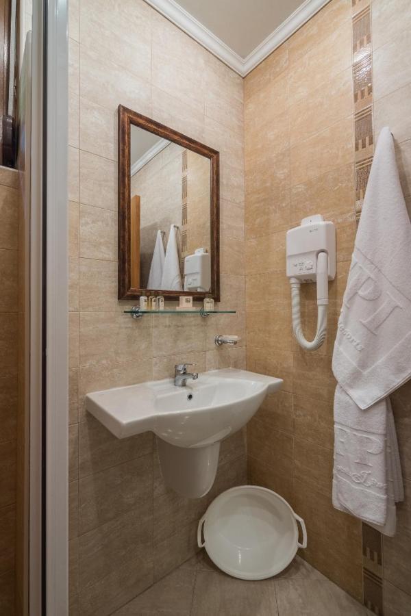 Sozopol Private Apartments St. Marina Buitenkant foto