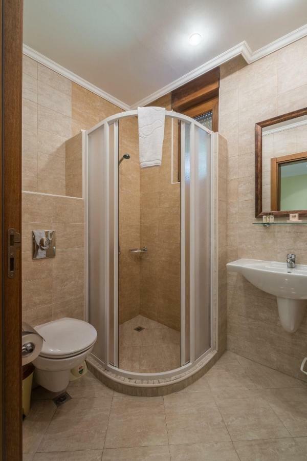 Sozopol Private Apartments St. Marina Buitenkant foto