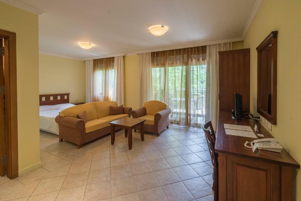 Sozopol Private Apartments St. Marina Buitenkant foto